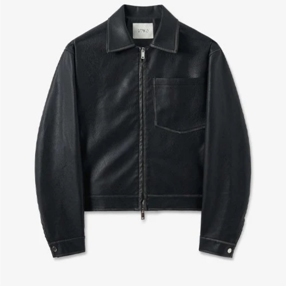 VTWO jet black cropped vegan leather zip up jacket size size medium